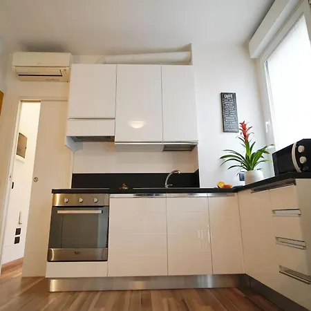 Апартаменты Studio With Gym Near Milan Metro *
