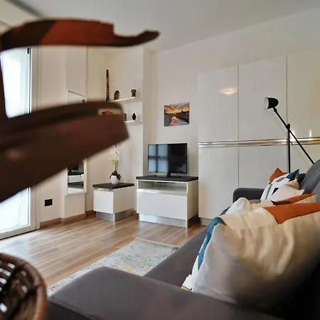 Апартаменты Studio With Gym Near Milan Metro *